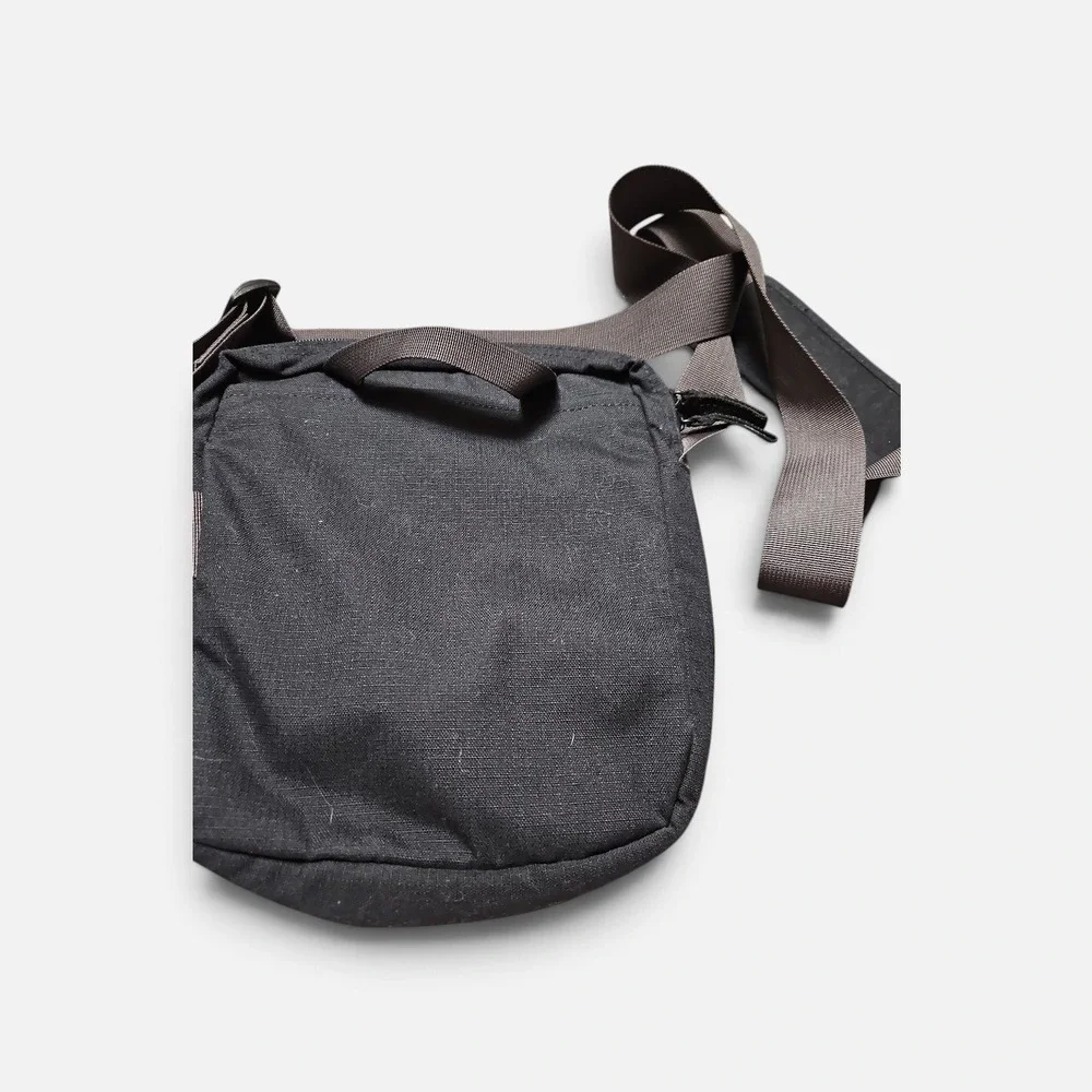 Eagle Creek Black Canvas Crossbody Travel Bag Organizer Shoulder Messenger Bag
